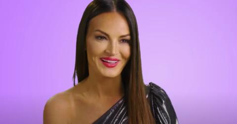 what does lisa barlow do for a living rhoslc