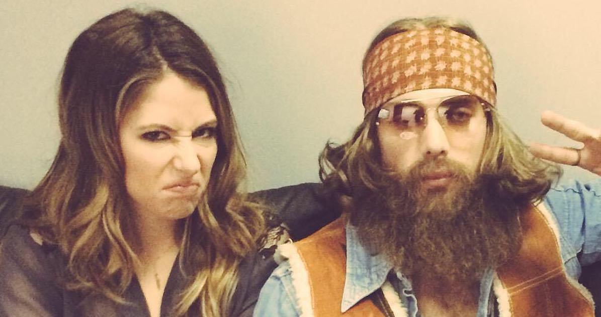 Who Is Dustin Milligan's Girlfriend? Meet Amanda Crew!