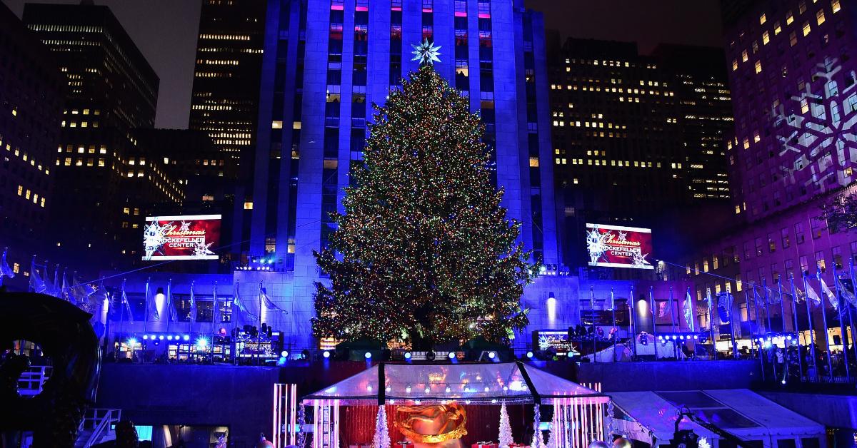 New York's Rockefeller Center at Christmas is a mess