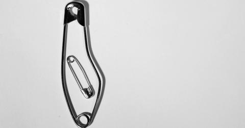 What’s the Meaning Behind Wearing a Safety Pin Necklace?