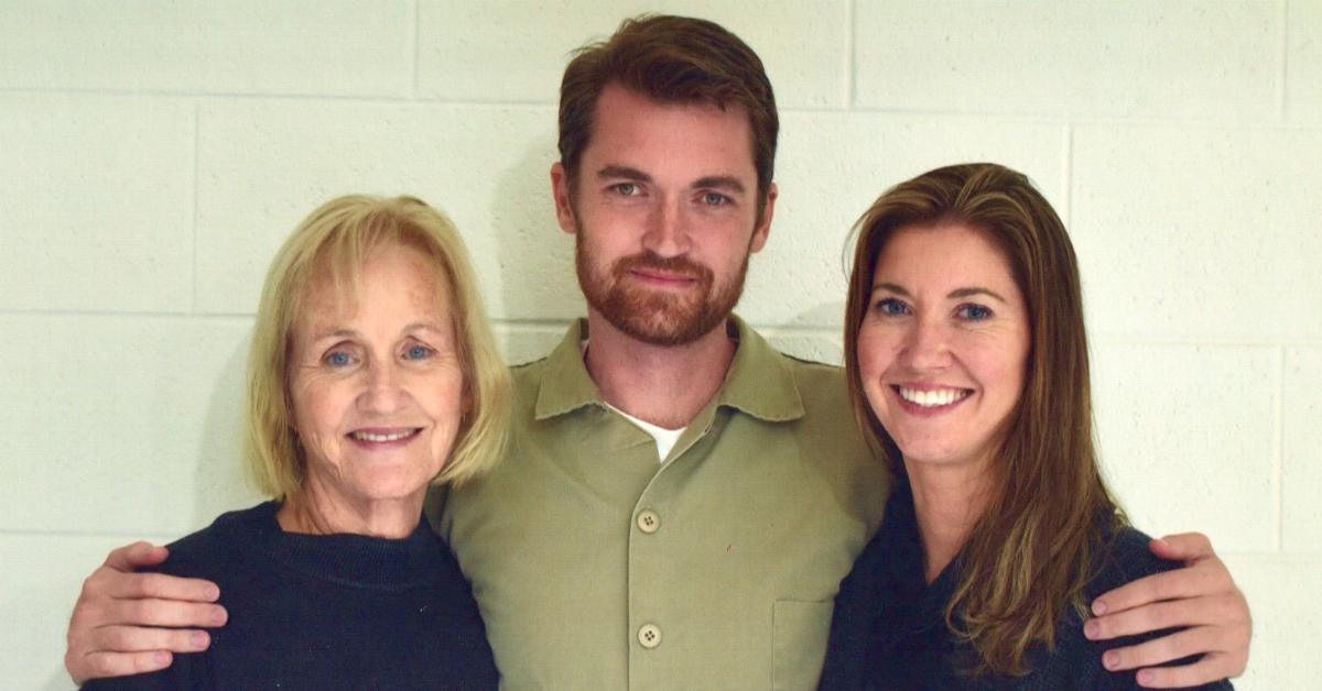 Ross Ulbricht with his mom and sister in August 2018.