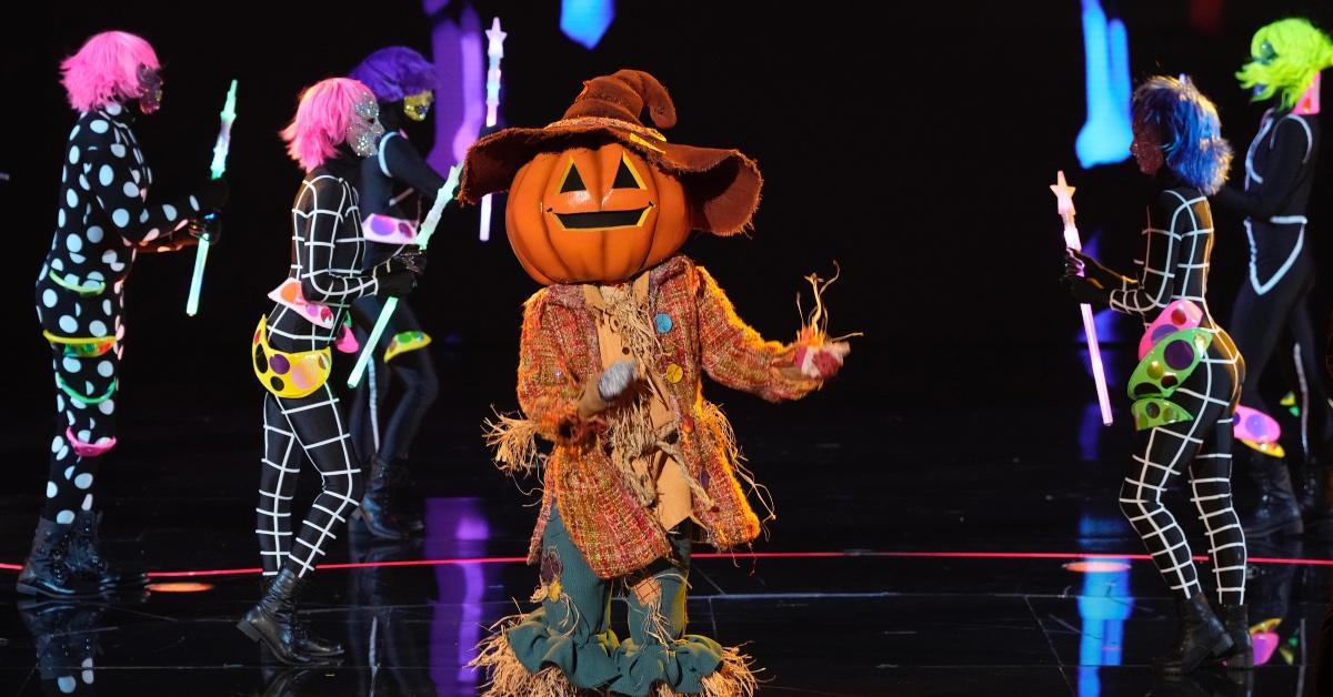 Scarecrow performs on 'The Masked Singer'