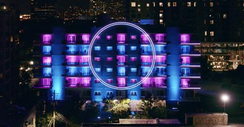 The Circle's Season 6 apartment building