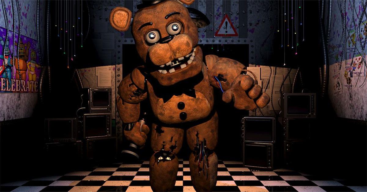 That moment you realize you were Abby as a kid, and are now Michael as an  adult. Rip my sleep schedule., FNAF Fort Scene (Five Nights at Freddy's  Movie)