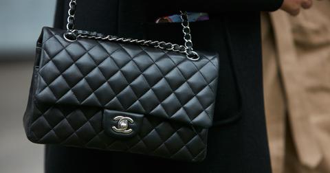 chanel-purse-1559671398980.jpg