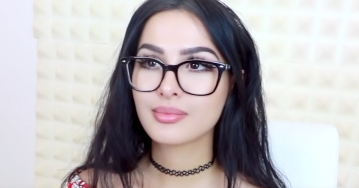 Does sssniperwolf have a onlyfans