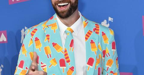 hq-trivia-new-host-4-1555346045627.jpg