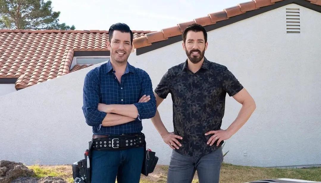 Drew and Jonathan Scott