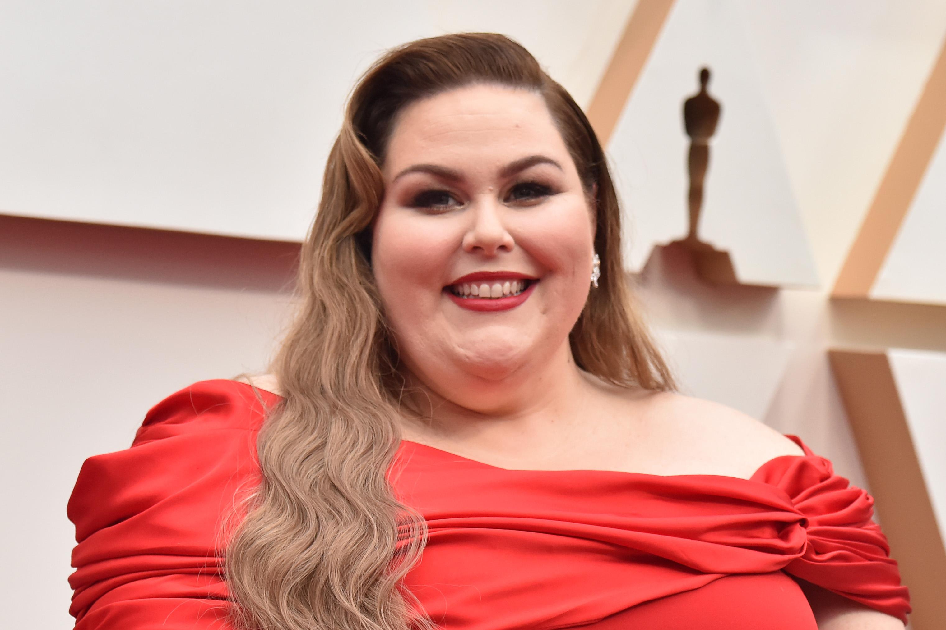 《我们这一天》的主演Chrissy Metz。