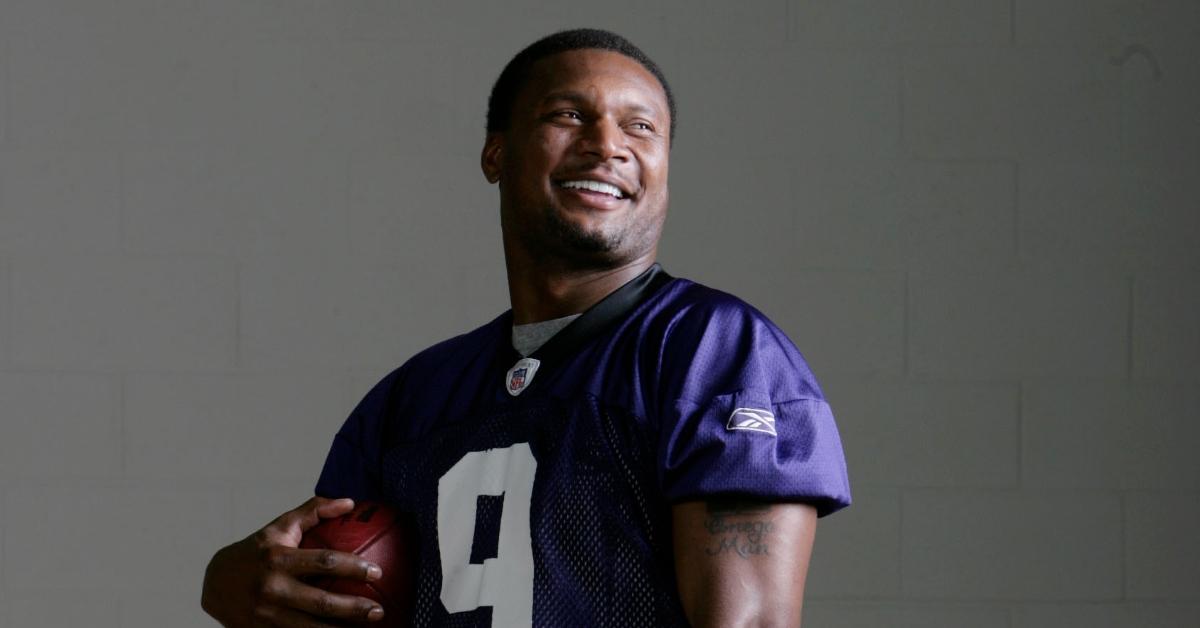 STEVE MCNAIR (Feb 14, 1973 - Jul 4, 2009), American National Football League (NFL) quarterback from 1995-2008 when he retired. McNair played for the Houston Oilers, Tennessee Titans and the Baltimore Ravens and was the second black quarterback to start in a superbowl game. In college McNair played for Alcorn State University and won the Walter Payton Award in 1994 and finished third in the Heisman Trophy voting. McNair suffered a fatal gunshot wound to the head in downtown Nashville in an apparent double homicide. A female victim was also found dead. PICTURED: Nov 17, 2006 - Baltimore, Maryland, USA - Baltimore Ravens QB Steve McNair. (Photo by Jay Drowns/Sporting News via Getty Images via Getty Images)