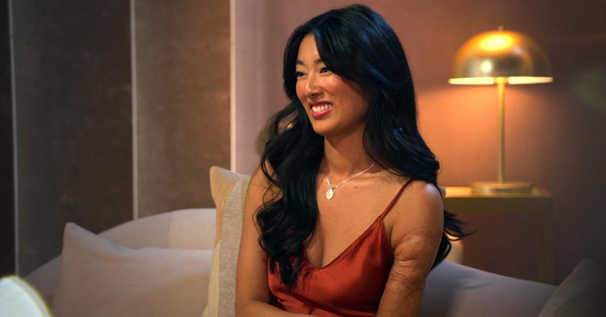 What Happened to Emma's Arm on 'Love Is Blind'? Inside the Childhood Incident Description: What happened to Emma's arm on 'Love Is Blind?' The single explained the fateful incident that ocurred when she was a child.