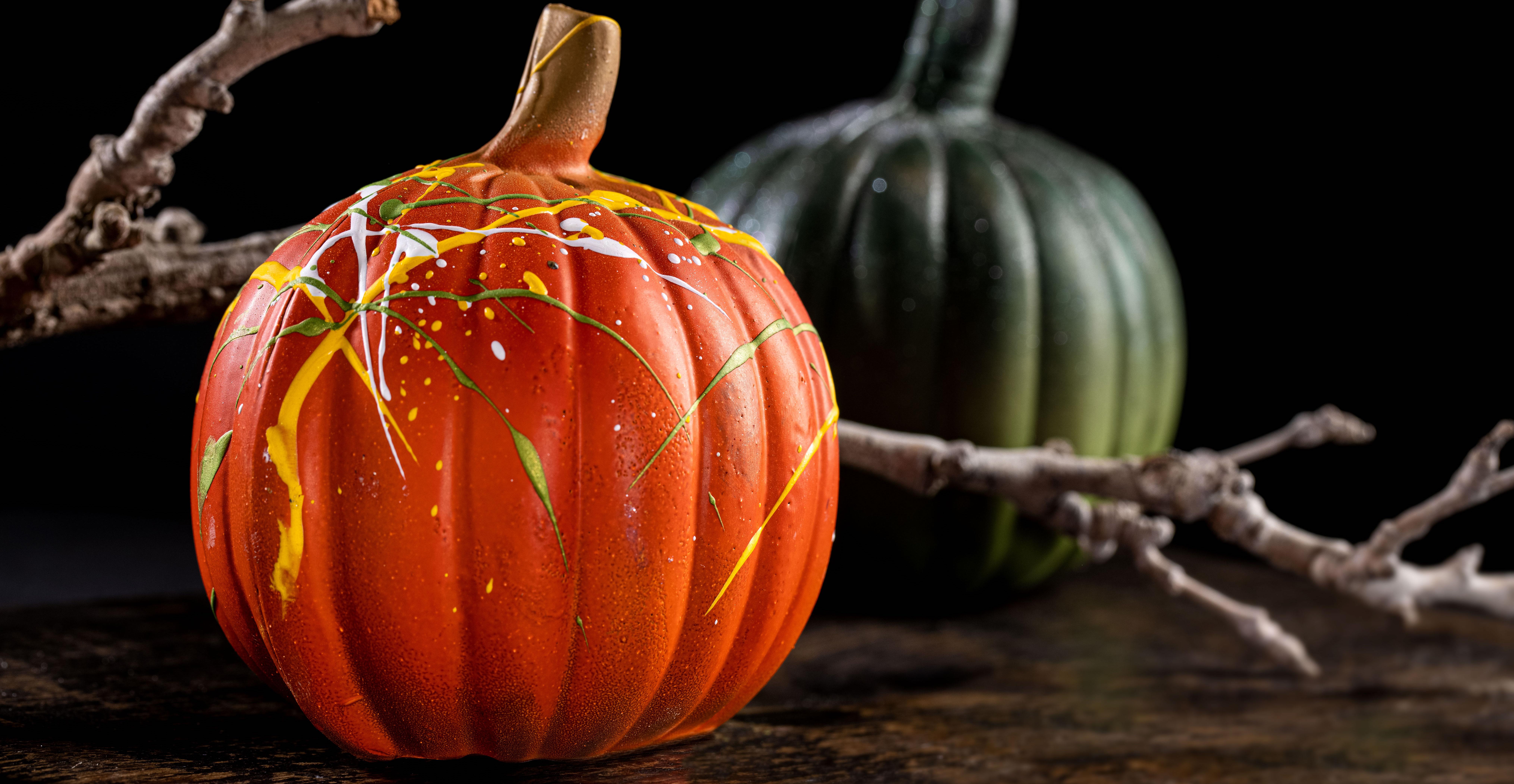 Pumpkin Cocoa Bombs