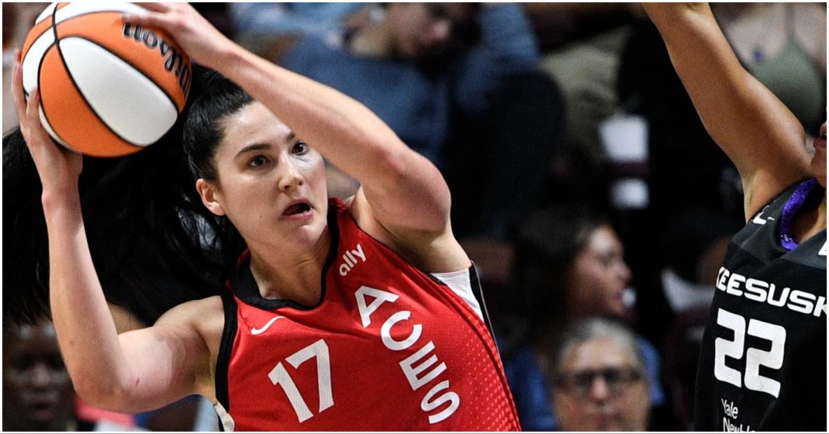 Megan Gustafson Plays for Spain