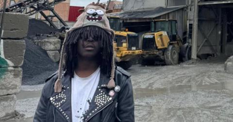 Wifiskeleton at a video shoot.