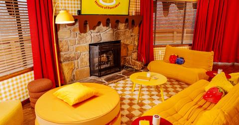 The living room in the Eggo House of Pancakes