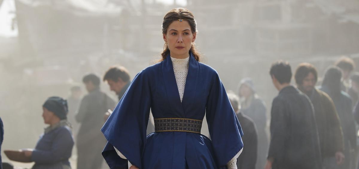  Rosamund Pike as Moiraine in 'The Wheel of Time' Season 2.