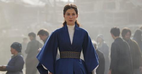 Rosamund Pike as Moiraine in 'The Wheel of Time' Season 2.