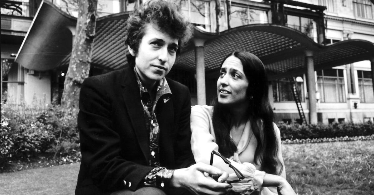 Bob Dylan with Joan Baez in the gardens of the Savoy Hotel in April 1965