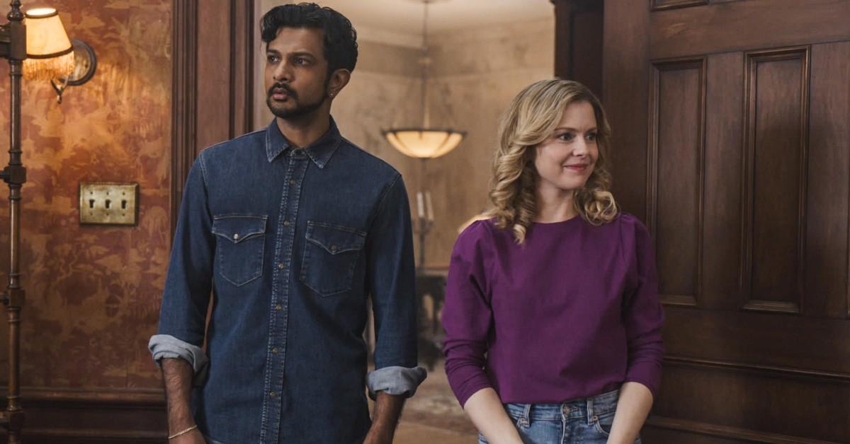 (L-R) Utkarsh Ambudkar as Jay and Rose McIver as Sam 