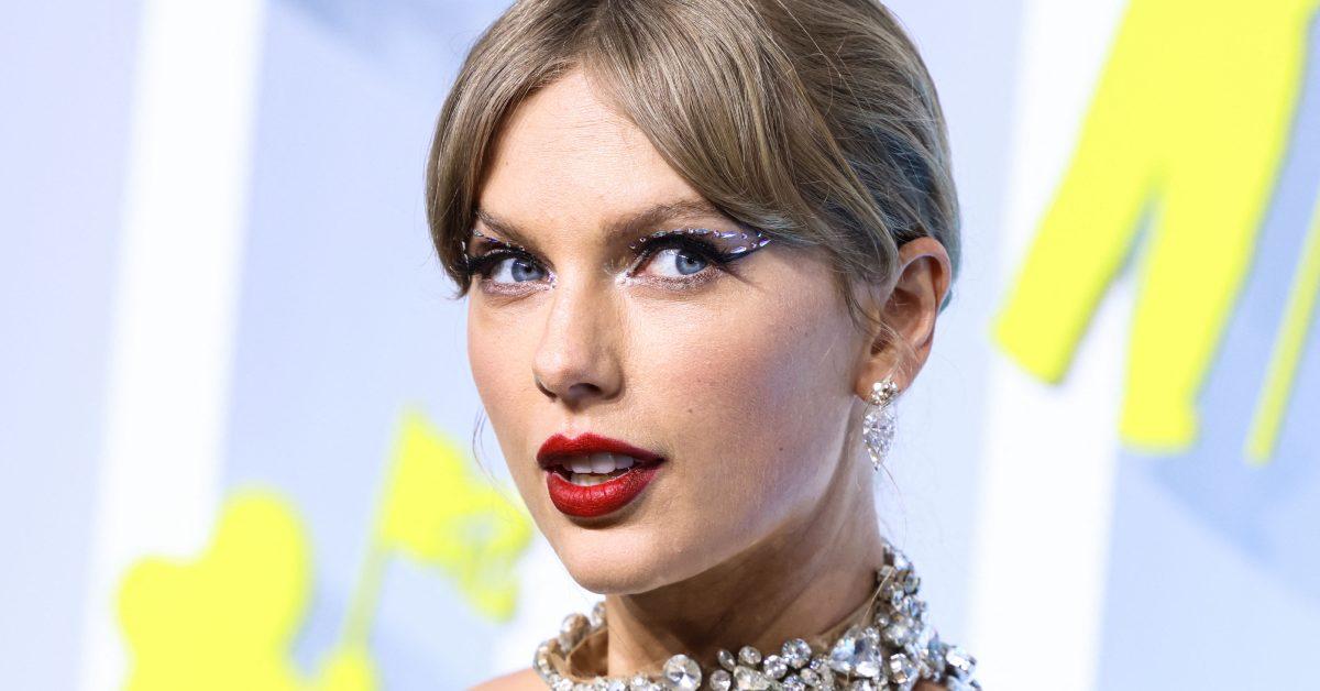 Taylor Swift announces her "The Life of a Showgirl" album.