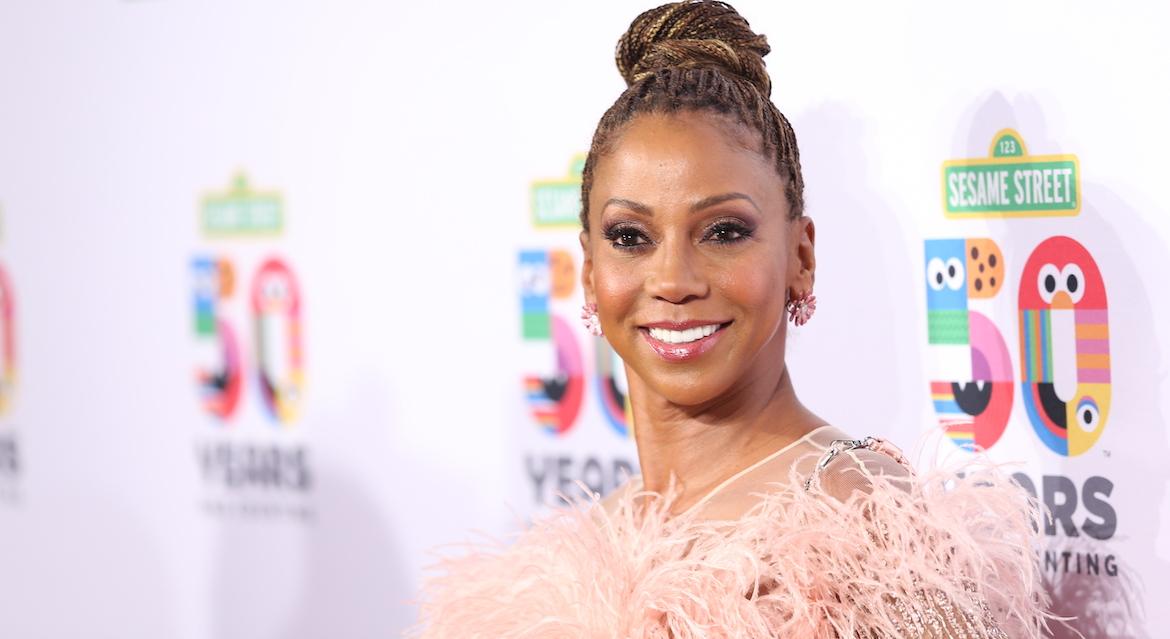 holly robinson peete masked singer