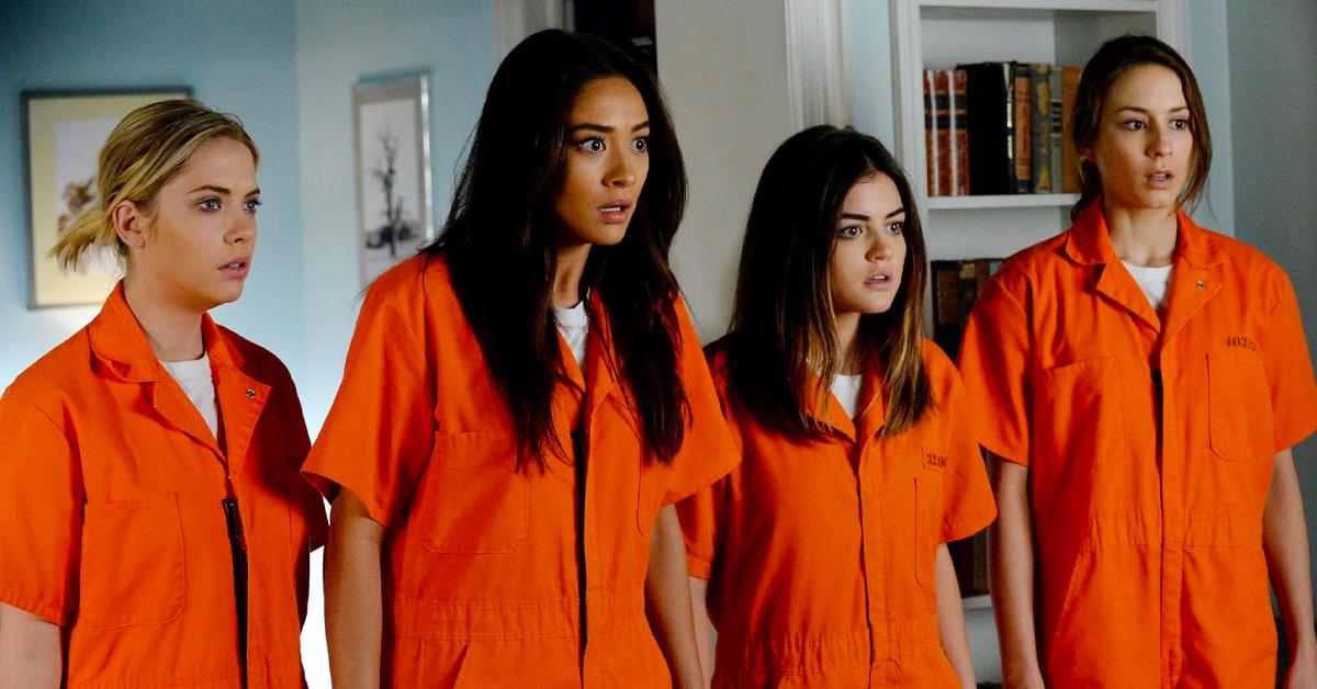 Hanna, Emily, Aria, and Spencer wear orange jumpsuits in 'Pretty Little Liars