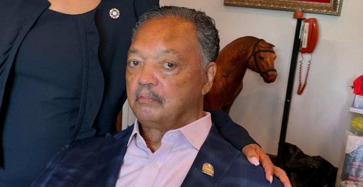 Jesse Jackson poses for photo Instagram. 