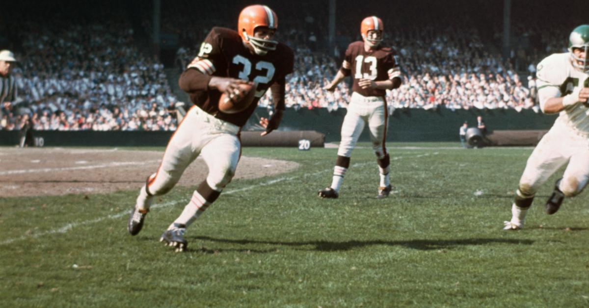 jim brown number 32 for cleveland browns