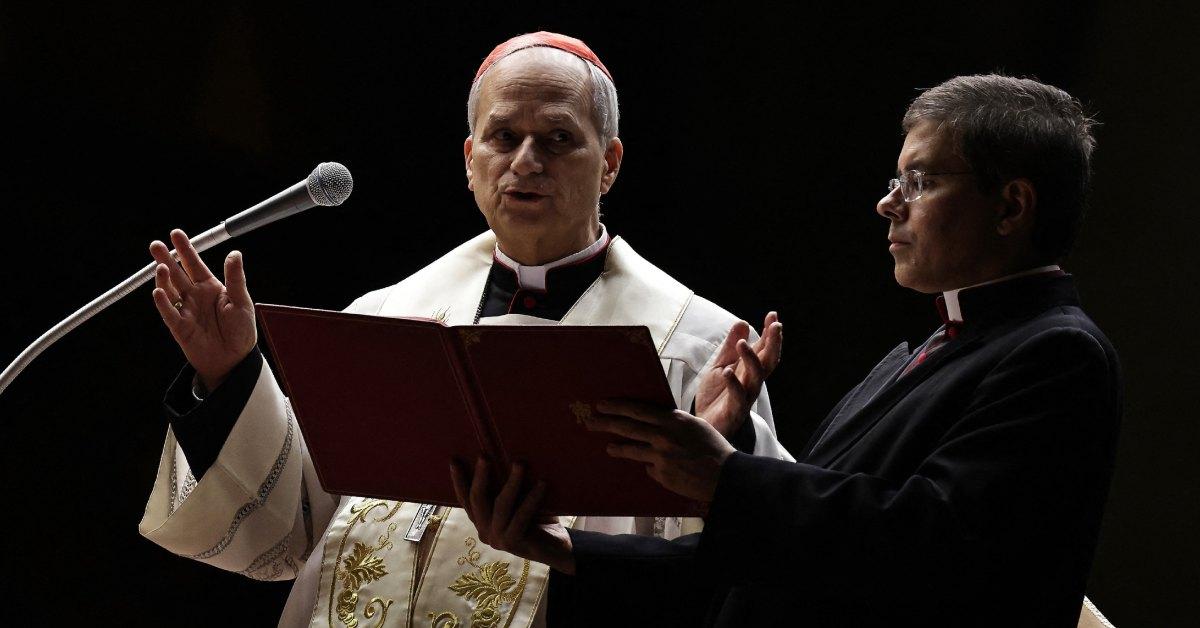 Then-Cardinal Robert Francis Prevost paying tribute to Pope Francis.