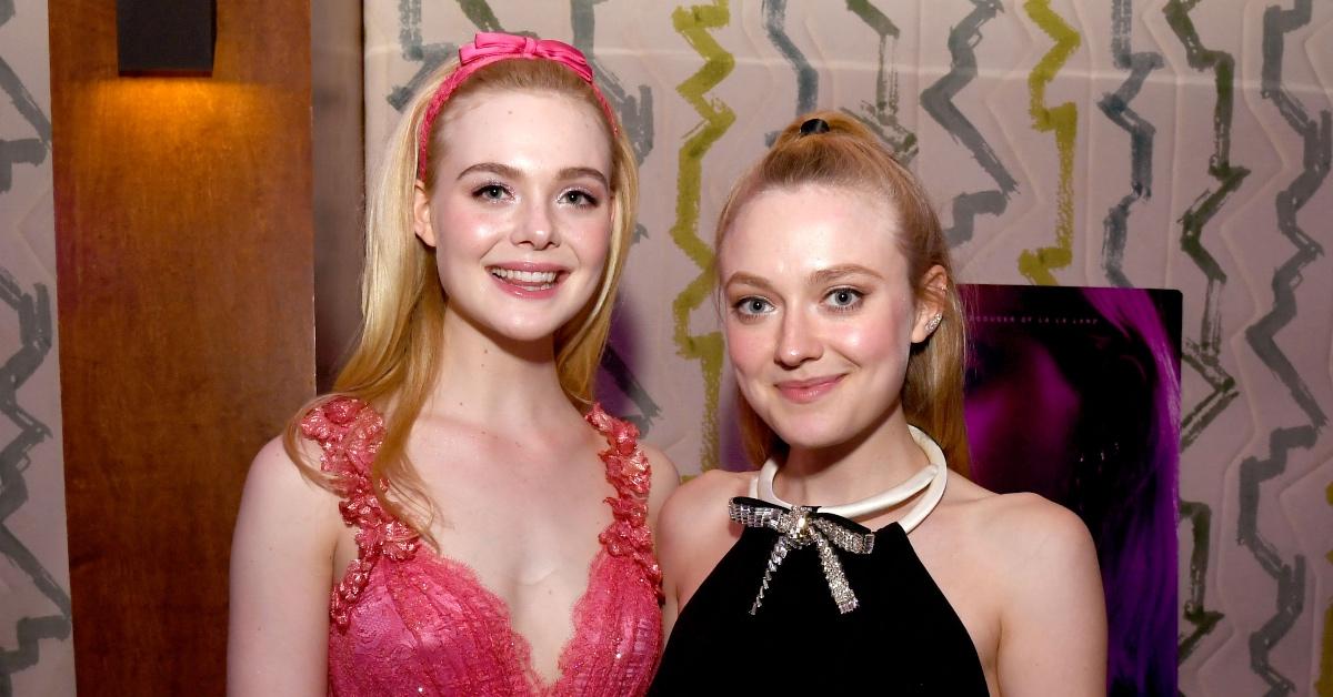 Dakota and Elle Fanning.