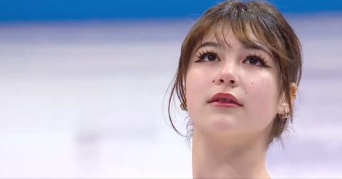 What's Up with Alysa Liu's Teeth?