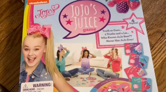 JoJo Siwa Apologized For Selling An Inappropriate Card Game To Kids