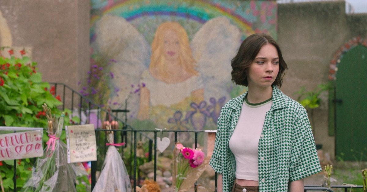 Pip at Andie's memorial in A Good Girl's Guide to Murder.