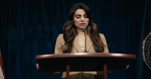 Victoria Neuman/Nadia (Claudia Doumit)