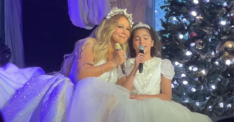 Watch Mariah Careys Daughter Singing “away In A Manger” 