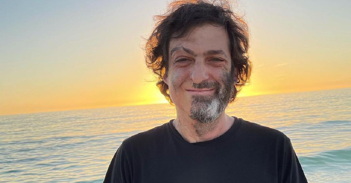 Dan Ariely enjoying a sunset at the beach