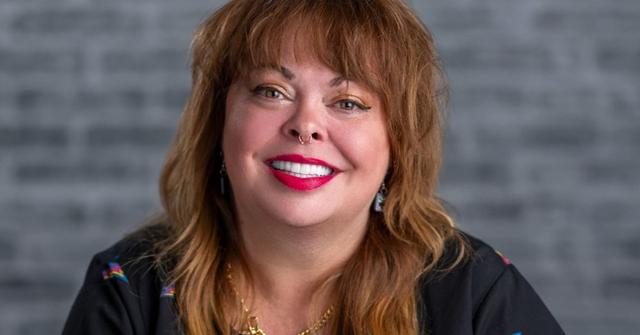 Deanna Thompson from The Mole