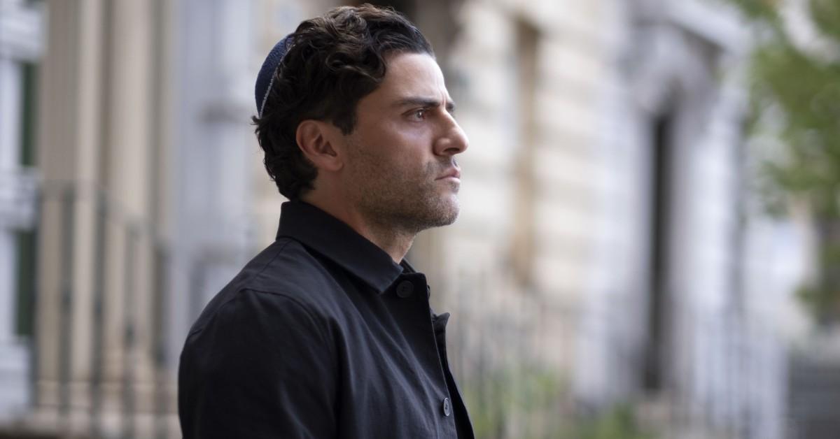 Marc Spector (Oscar Isaac) 