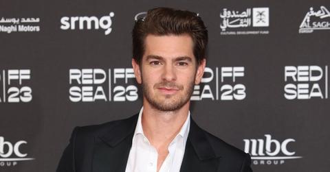Andrew Garfield attends the red carpet on the closing night of the Red Sea International Film Festival 2023 on December 07, 2023 in Jeddah, Saudi Arabia. (Photo by Daniele Venturelli/Getty Images for The Red Sea International Film Festival)