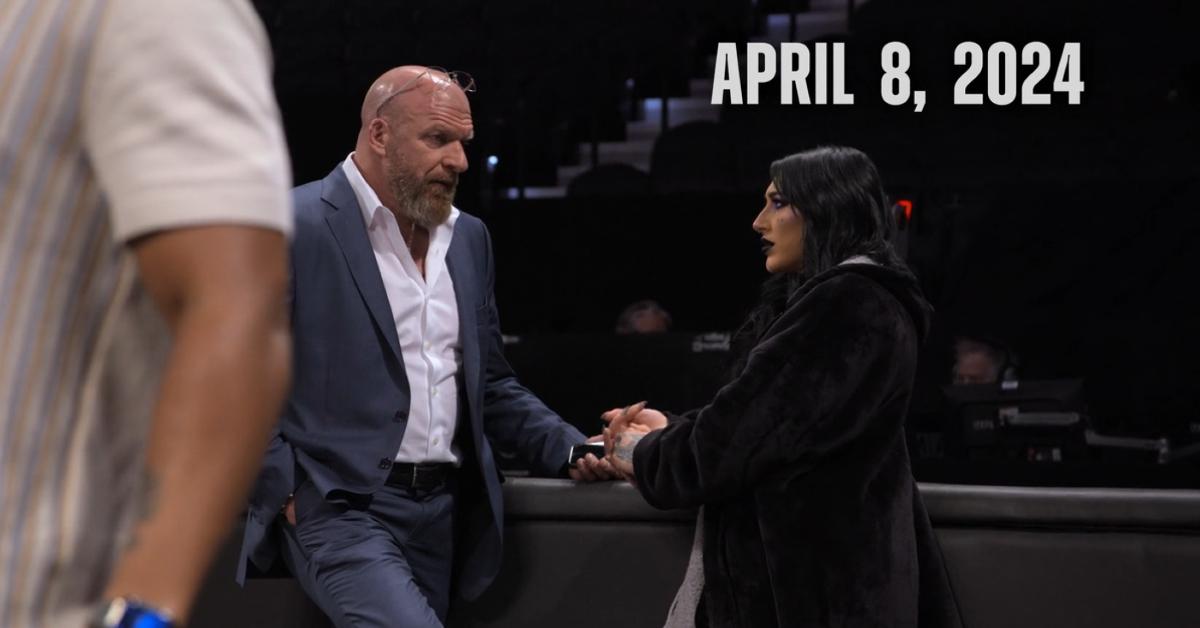 Petyon Manning Is One of the Executive Producers of 'WWE: Unreal'