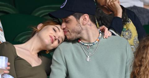 pete davidson kissing phoeve dynevor