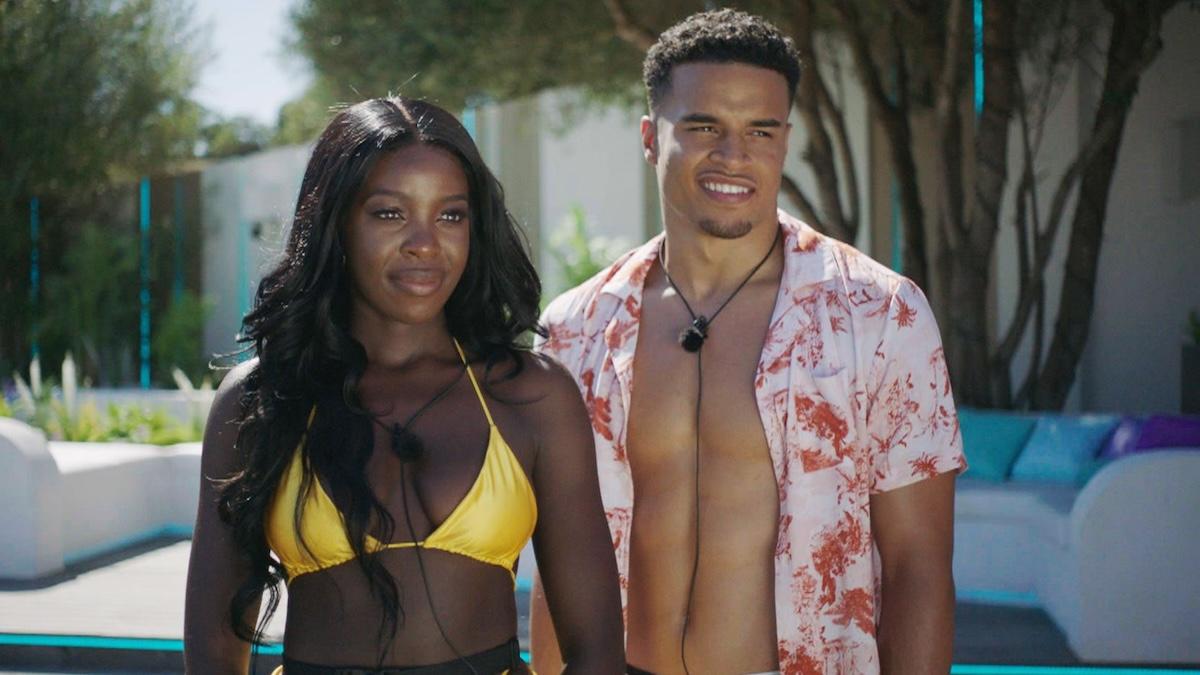 Toby and Kaz in 'Love Island: All Stars'