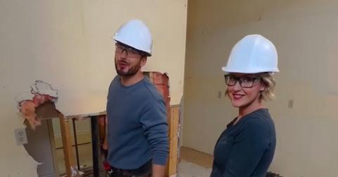 Where Does Farmhouse Facelift Take Place?