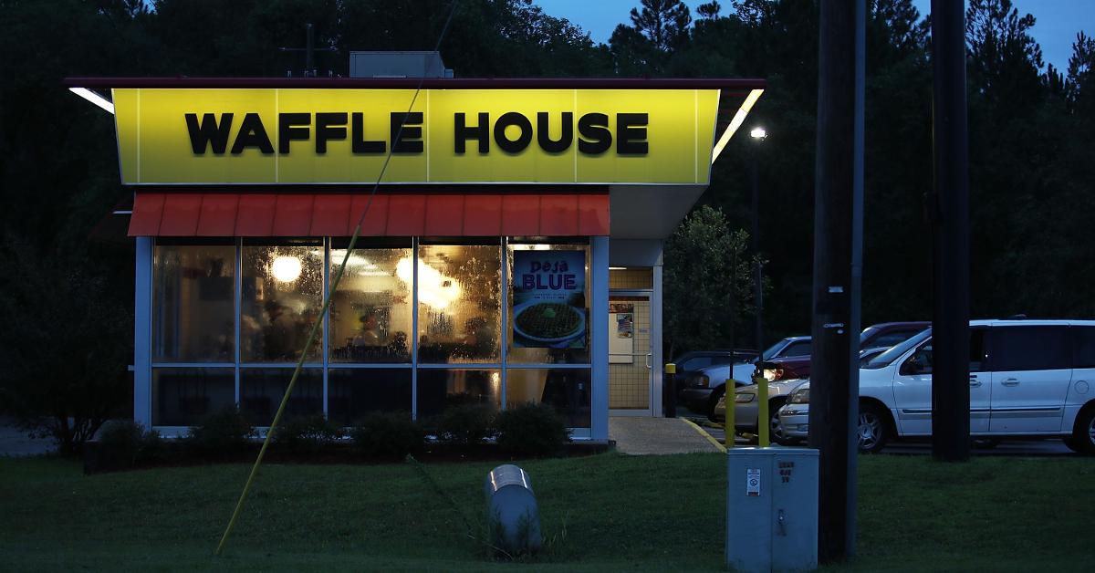 Waffle House Announces Historic Pay Raise for Servers