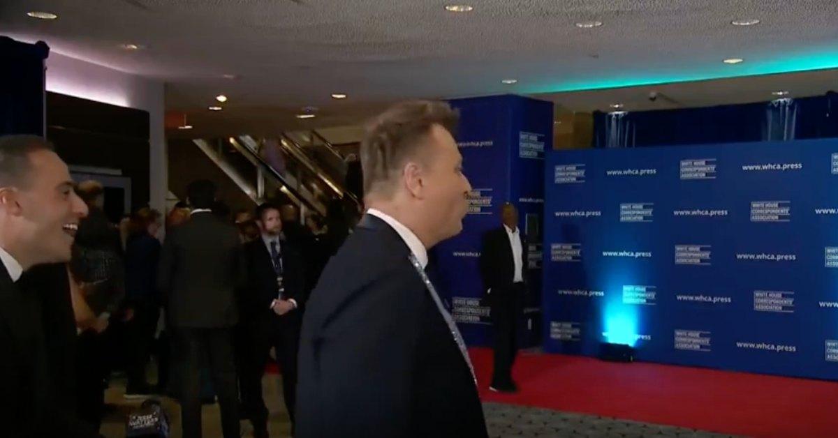 Hot mic caught Fox reporters joking about the lax security at the White House Correspondents’s Dinner.
