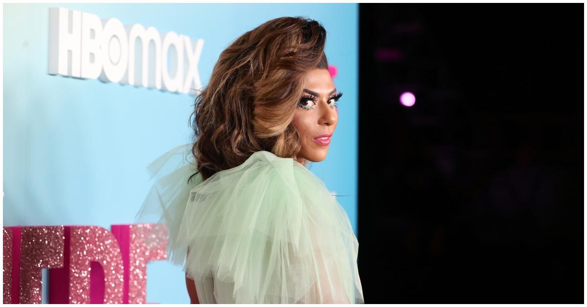 Shangela in green outfit on hbo max red carpet