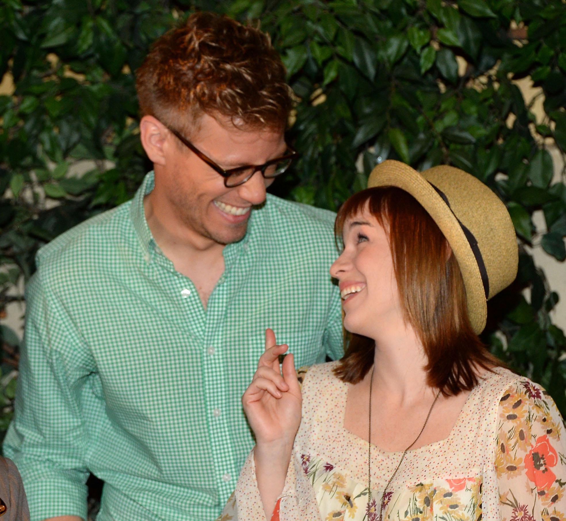 barrett foa renee felice smith