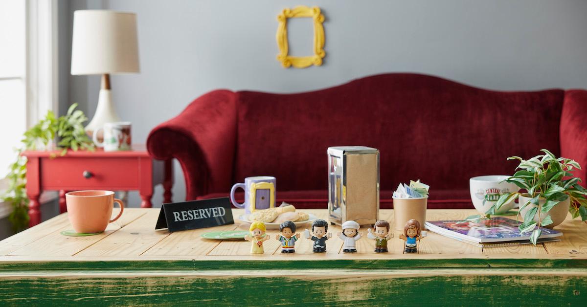 'Friends' Little People Collector Set in a Living Room