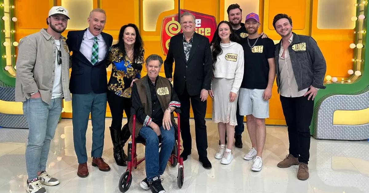 Why is randy travis in a wheelchair health issues explained