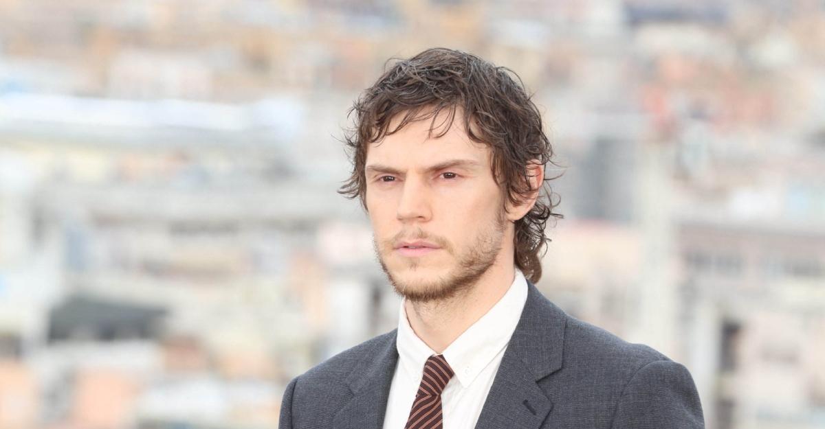 Evan Peters does press for the TV series The Beauty.